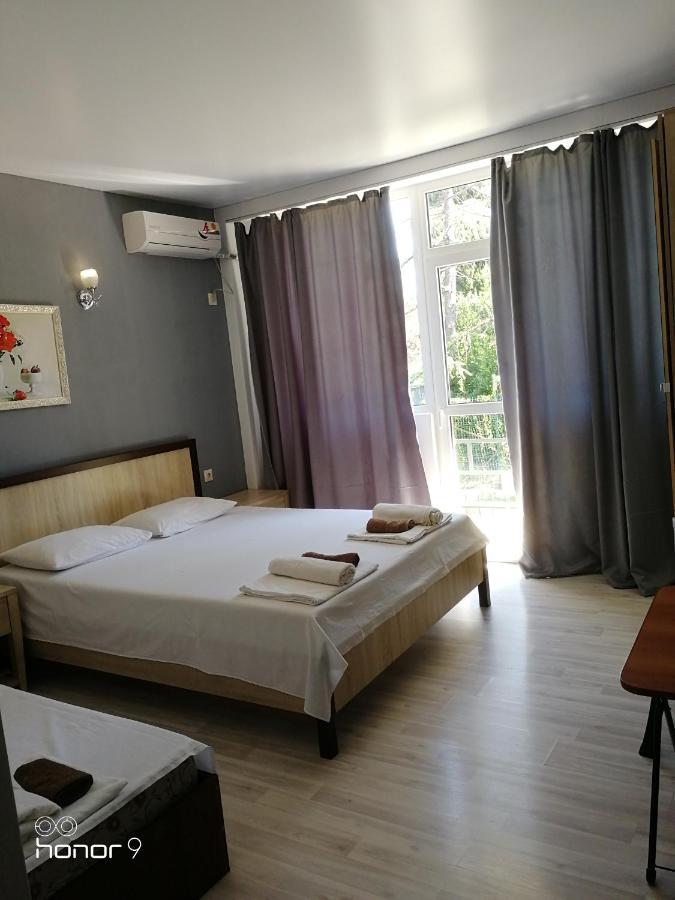 Mira Hotell New Athos Eksteriør bilde