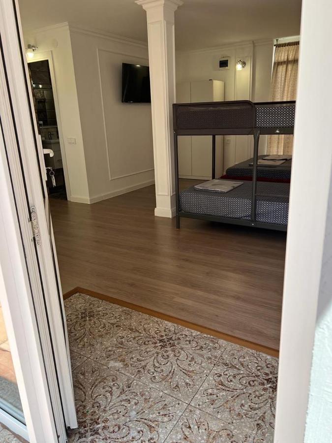 Mira Hotell New Athos Eksteriør bilde