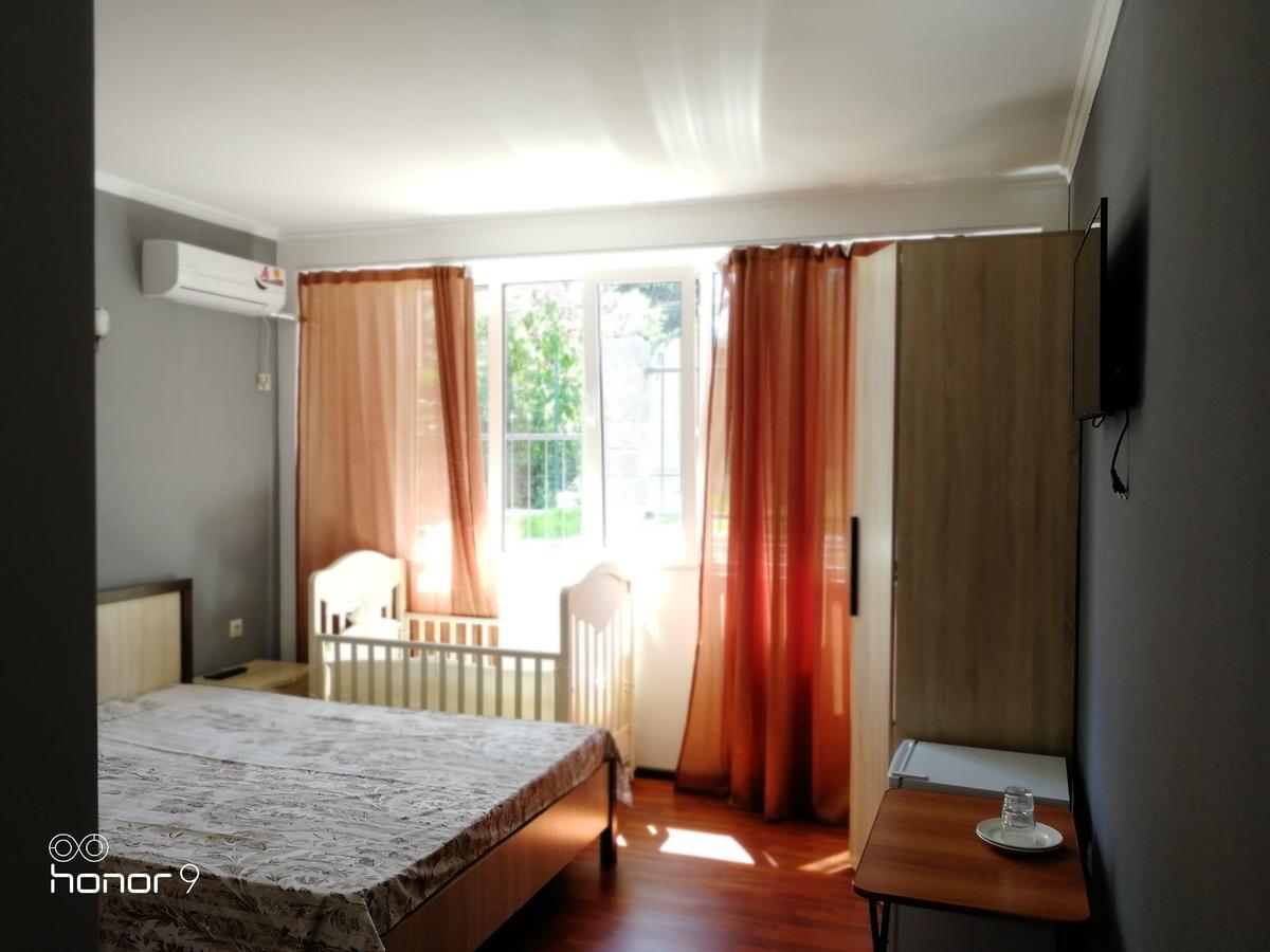 Mira Hotell New Athos Eksteriør bilde